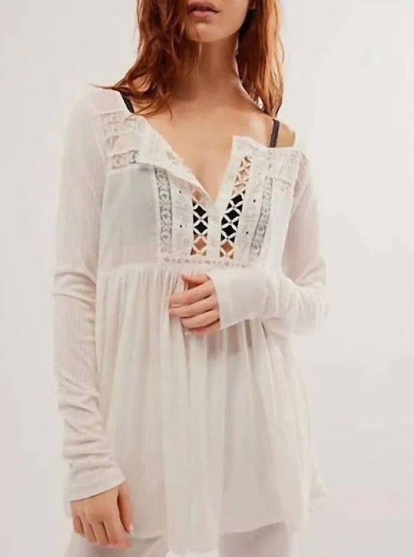 Pretty Please Tunic In Ivory